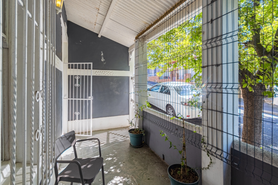 2 Bedroom Property for Sale in Woodstock Western Cape